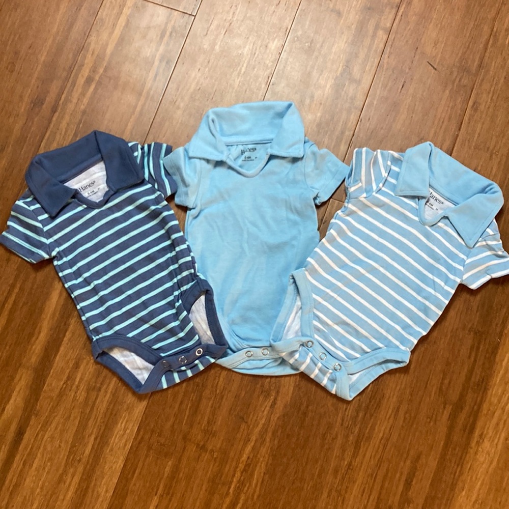 NWOT Lot of 3 Hanes Cotton Short Sleeve Collared Onesies 0-6 Months